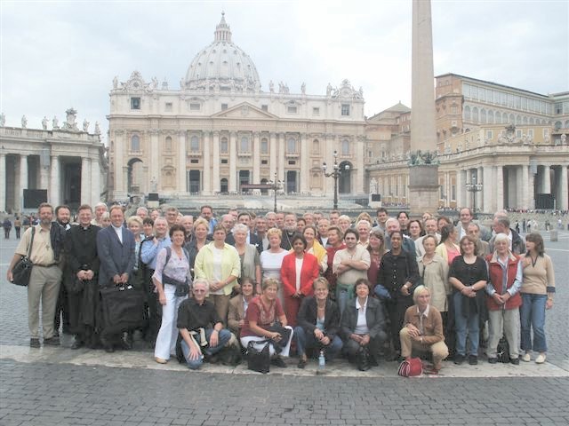 Groepsfoto bezoek Curie Bisdom Haarlem aan Rome
