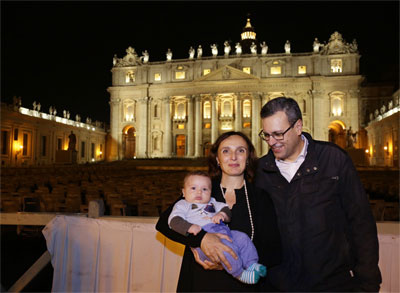 Massimo en Patrizia Paloni met baby Davide