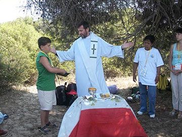 Archieffoto van pastoor Maurizio Pall van 8 juli 2006