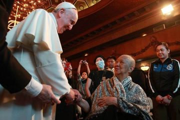 Paus Franciscus troost de zieken (16 januari 2015)