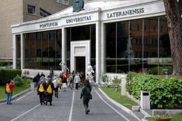 Pauselijke Lateraanse Universiteit