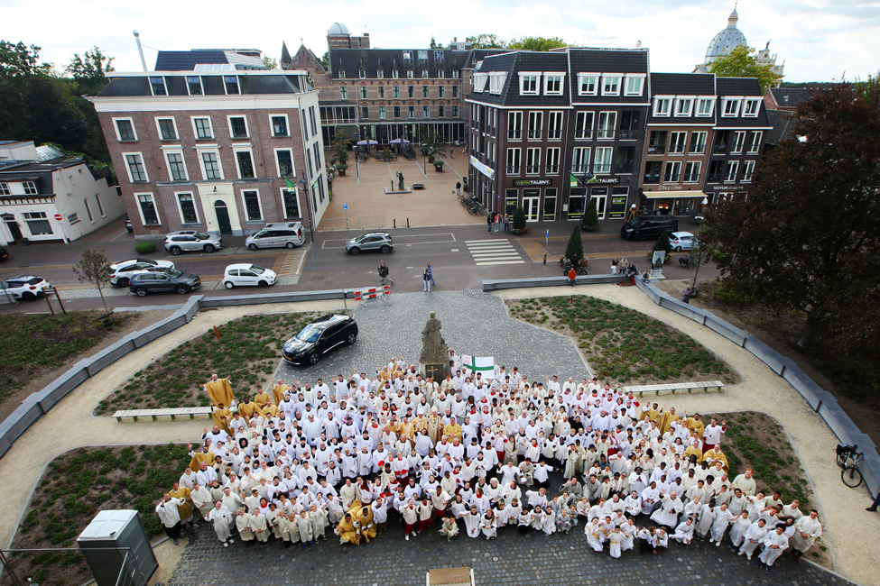 Fotoserie Misdienaarsdag Oudenbosch